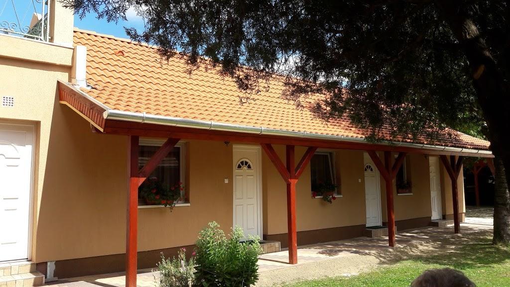 Apartman Anikó Vendégház Harkány Kültér fotó
